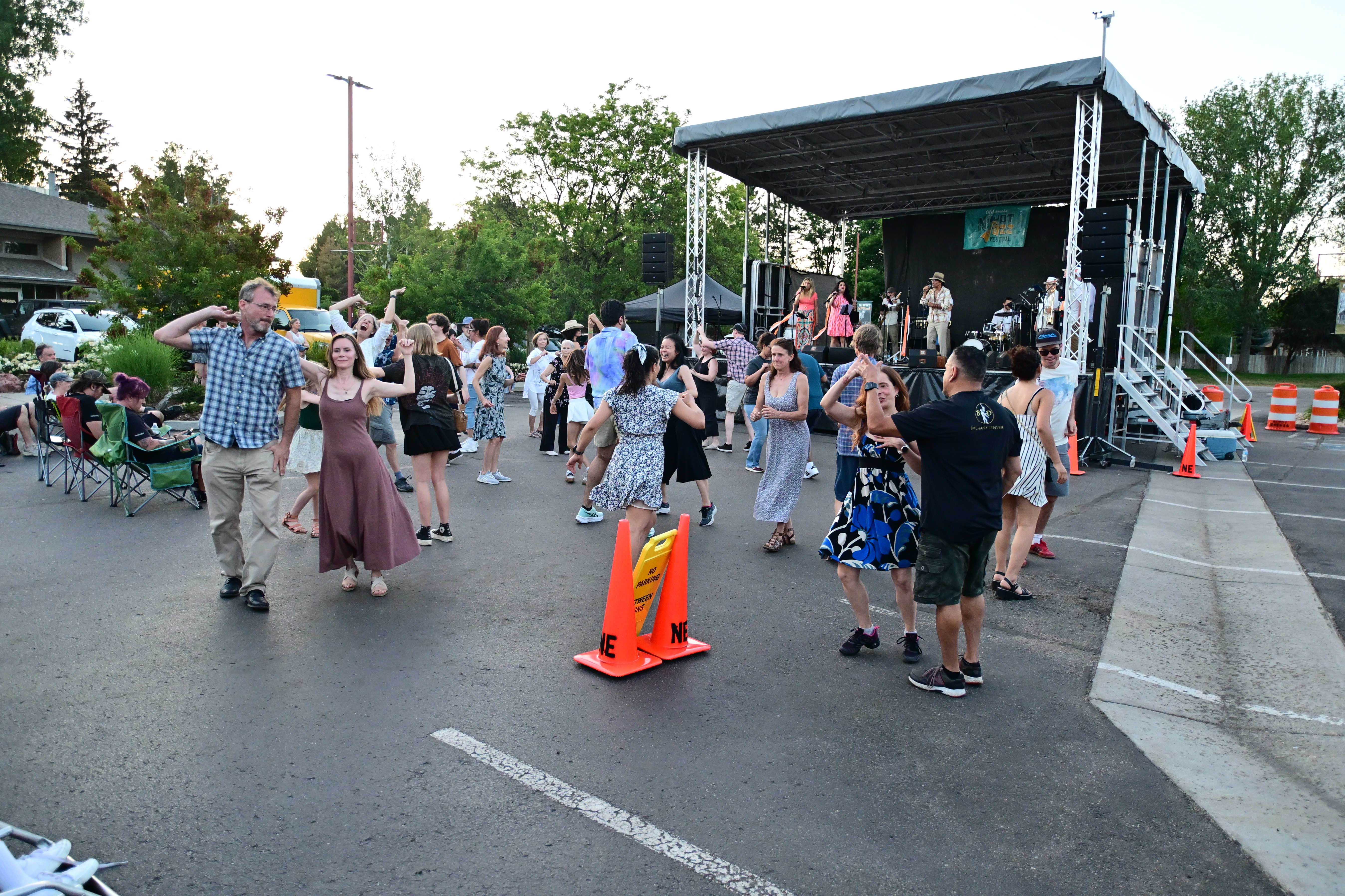 Quemando Performance and dancers during the day at the Niwot 2025 Jazz Festival
